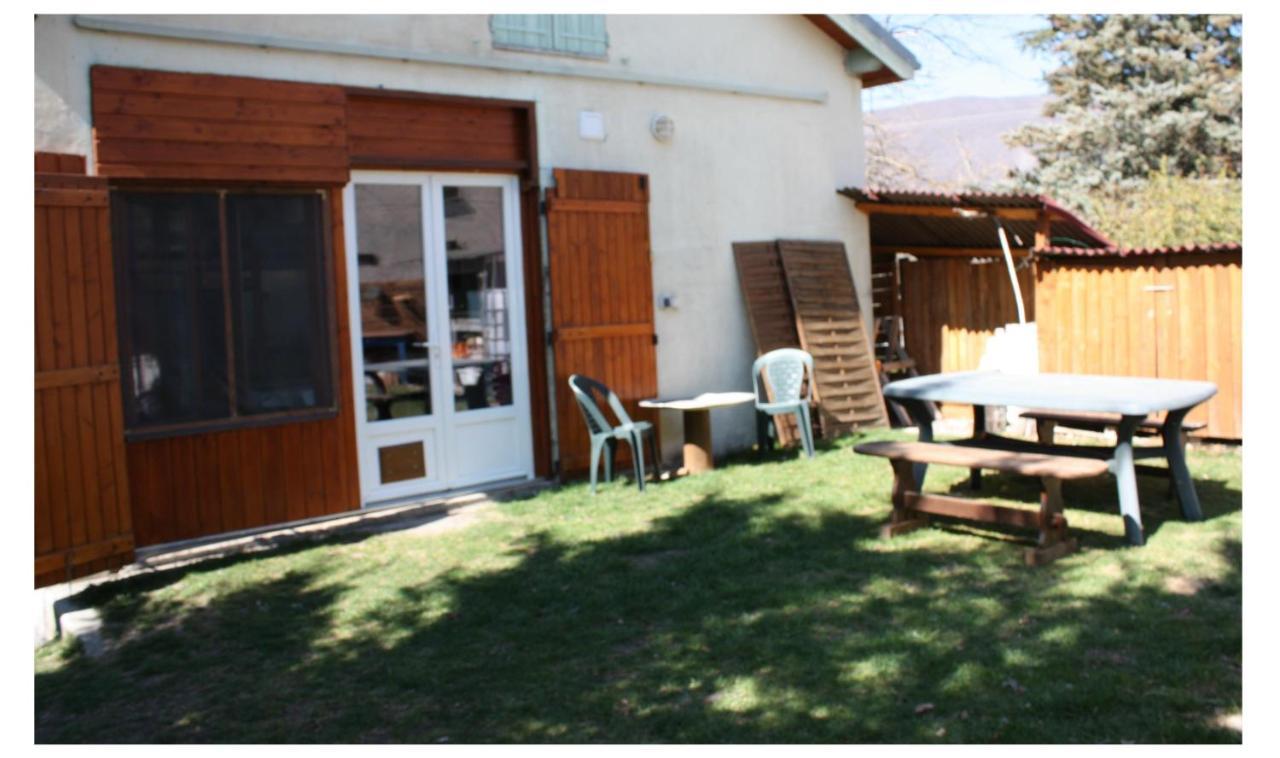 petit studio, bien équipé, à la campagne Marcoux  Extérieur photo