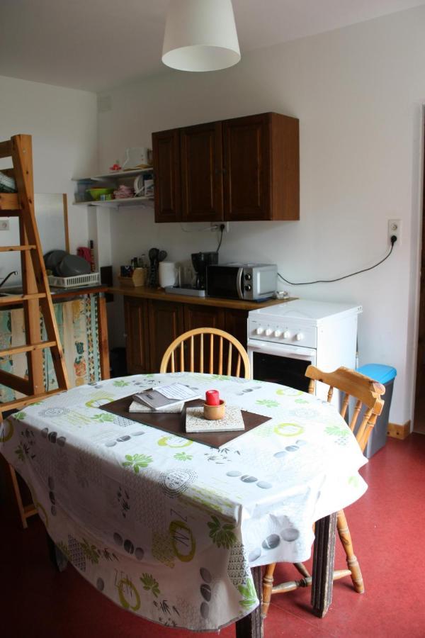 petit studio, bien équipé, à la campagne Marcoux  Extérieur photo